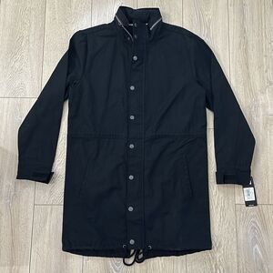 Umbro Men's Hidden Hood Fish Tail Rain Jacket Black Beauty Size M